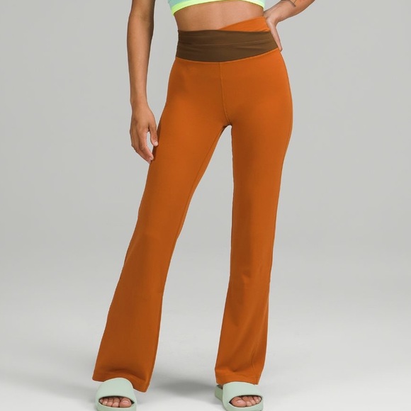 Lululemon throwback Astro pant - Picture 2 of 4